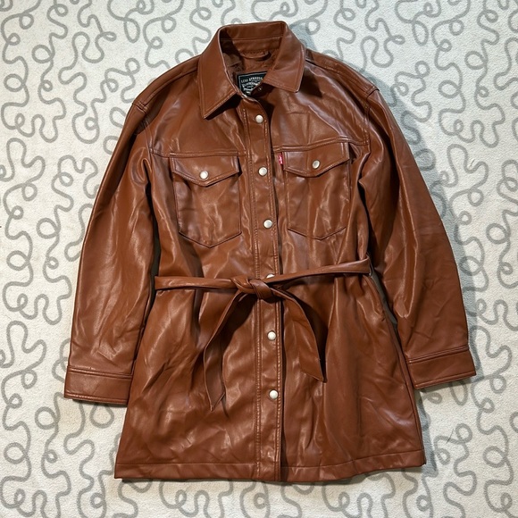 Levi’s Brown Faux Leather Belted Shirt Jacket - Picture 4 of 8